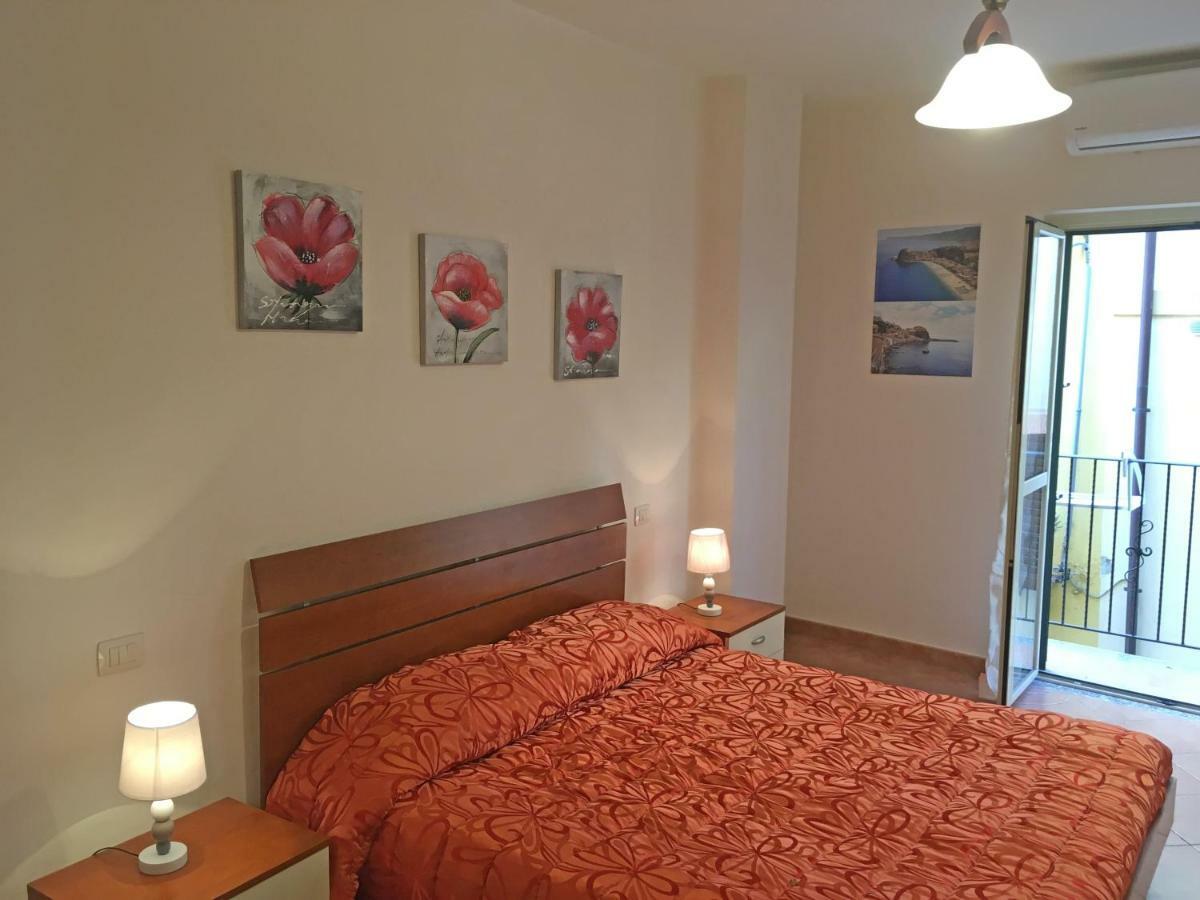 Scilla Casa Gp Apartment ภายนอก รูปภาพ